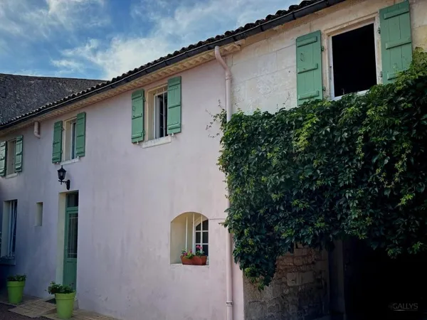 Maison 5 pièces 211 m²