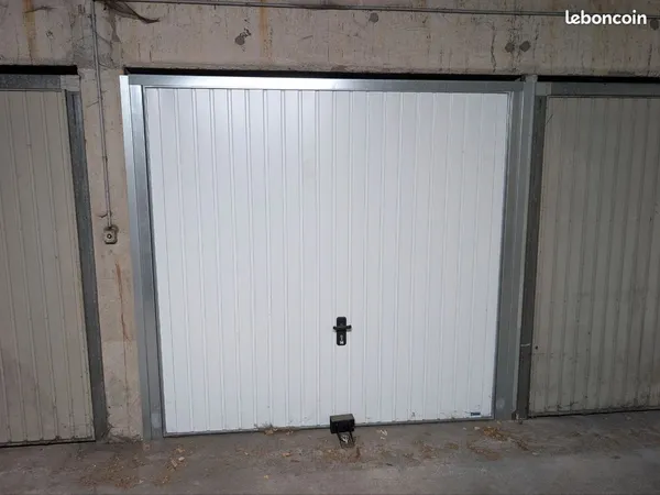 Garage fermé à vendre Sochaux