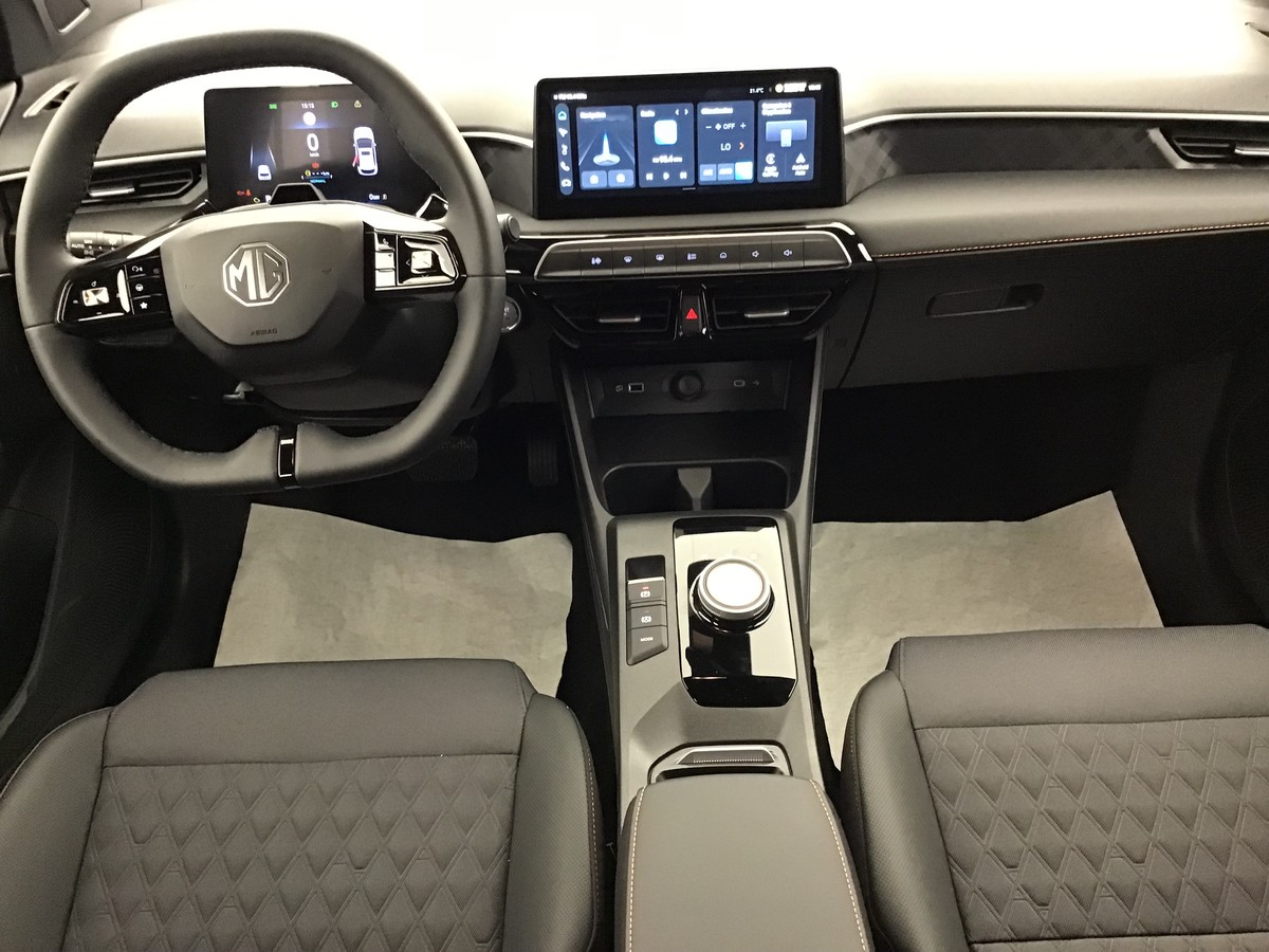 MG MG3 — photo 11
