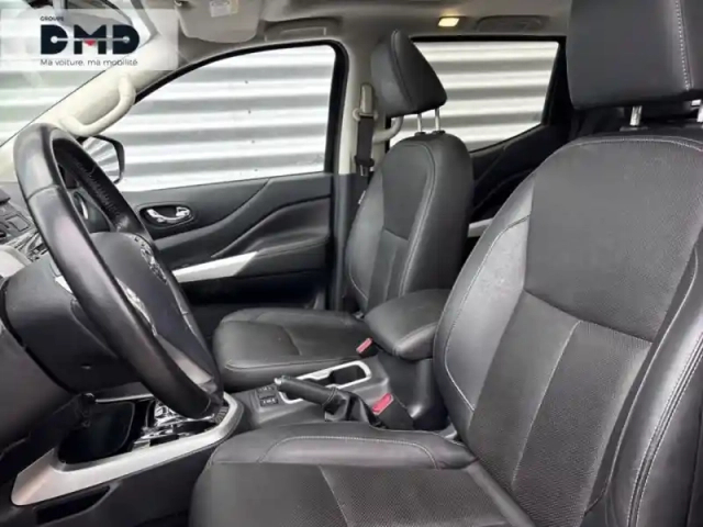 Nissan Navara 2.3 dci 190ch double-cab tekna bva — photo 9