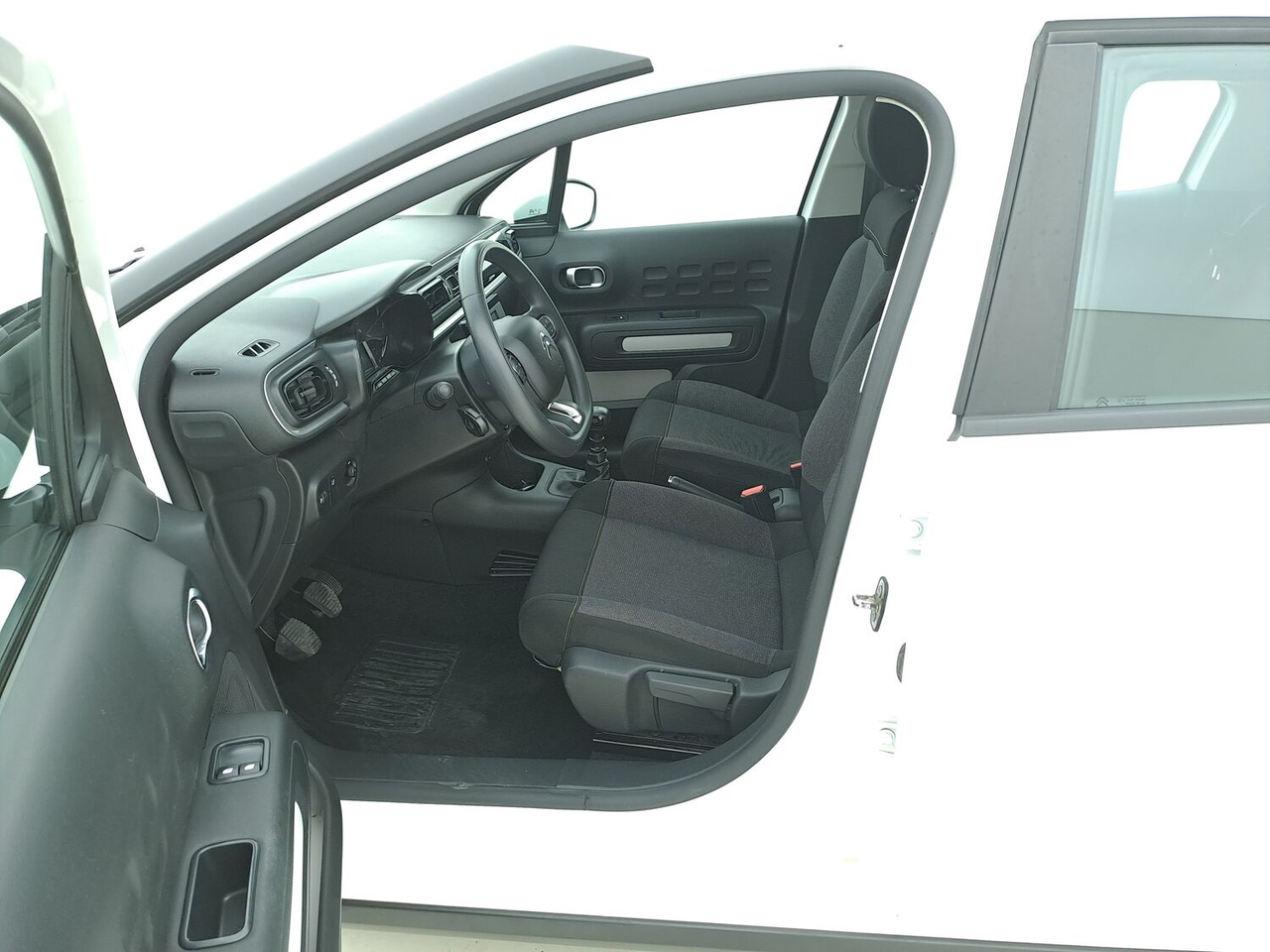 Citroën C3 — photo 16