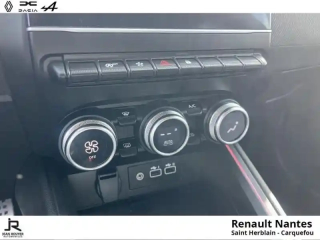 Renault Clio tce 90ch esprit alpine — photo 12