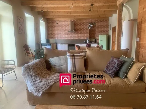 Maison 8 pièces 210 m²