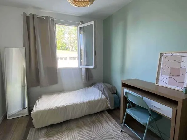 Colocation filles disponible des maintenant- herblay-sur-seine