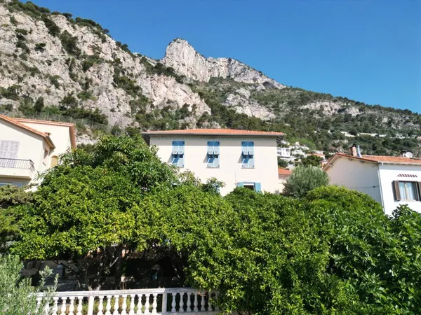 VILLA NIÇOISE AUX PORTES DE MONACO – VUE MER PANORAMIQUE – CAP-D'AIL