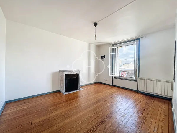 Maule - Grand appartement 3 pièces de 75 M²