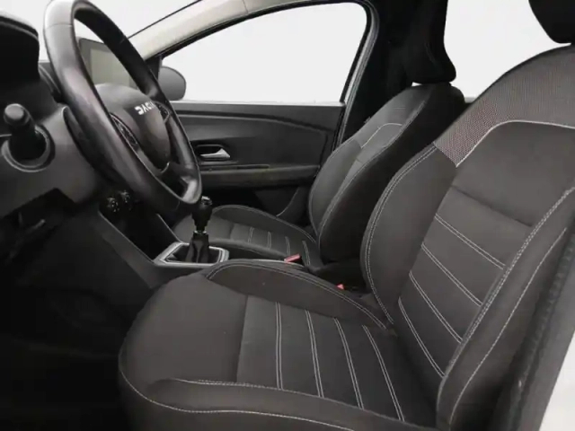 Dacia Jogger 1.0 eco-g 100ch expression 5 places — photo 14