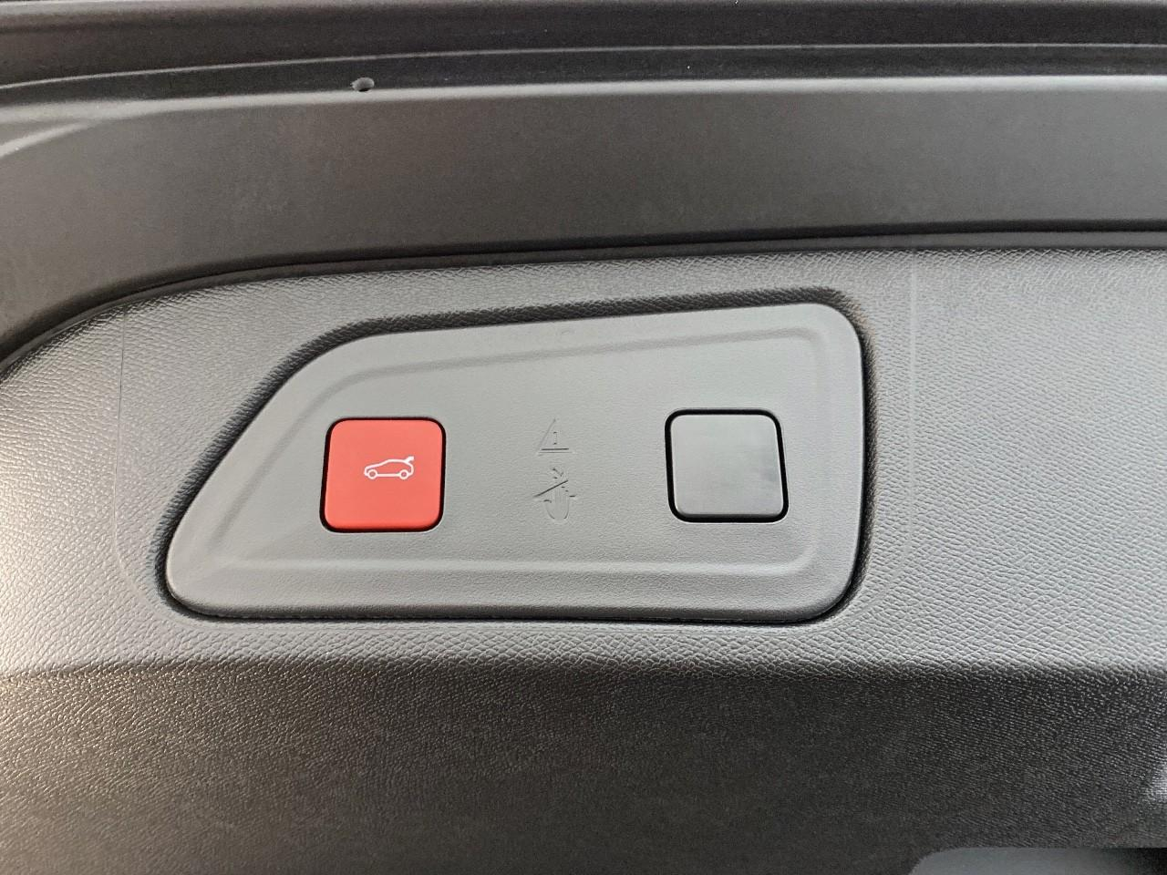 Peugeot 3008 hybrid 145 e-dcs6 allure — photo 13