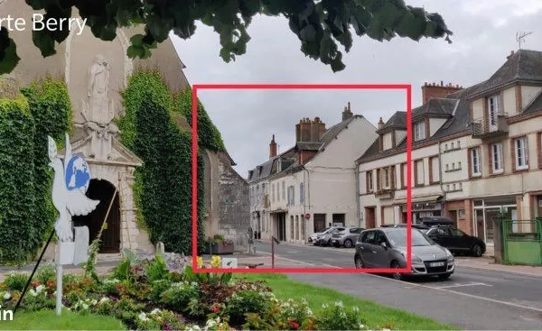 Local commercial et appartement en centre-ville