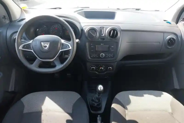Dacia Lodgy blue dci 95 7 places — photo 9