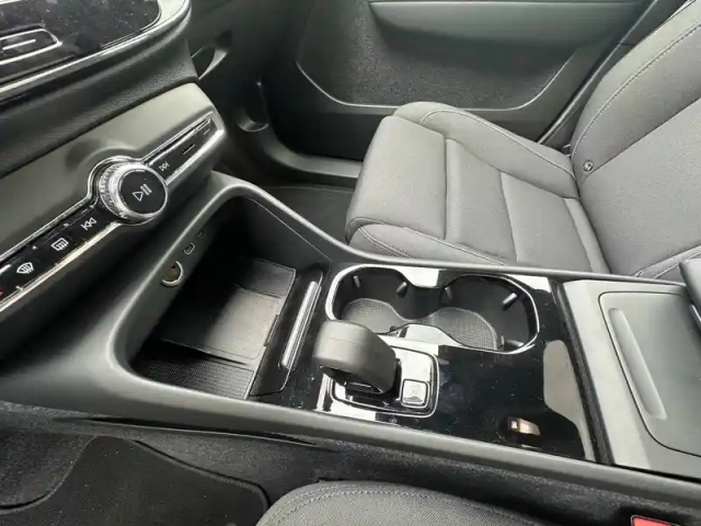 Volvo C40 recharge extended range 252 ch 1edt — photo 33