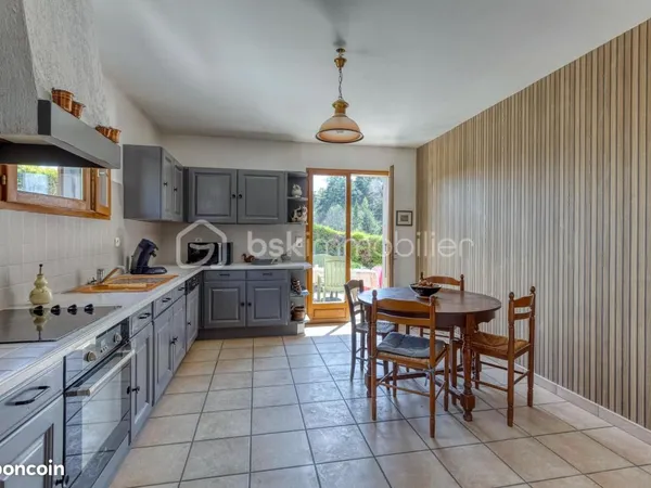Villa 5 pièces 124 m²