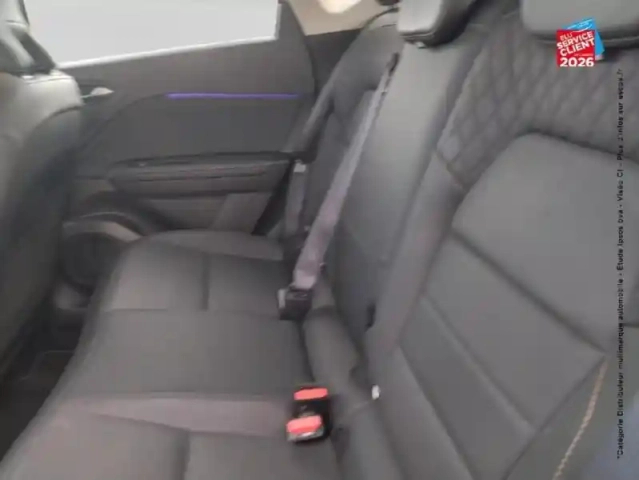 Renault Captur 1.6 e-tech plug-in 160ch initiale paris sieges chauf gps camera attelage — photo 41
