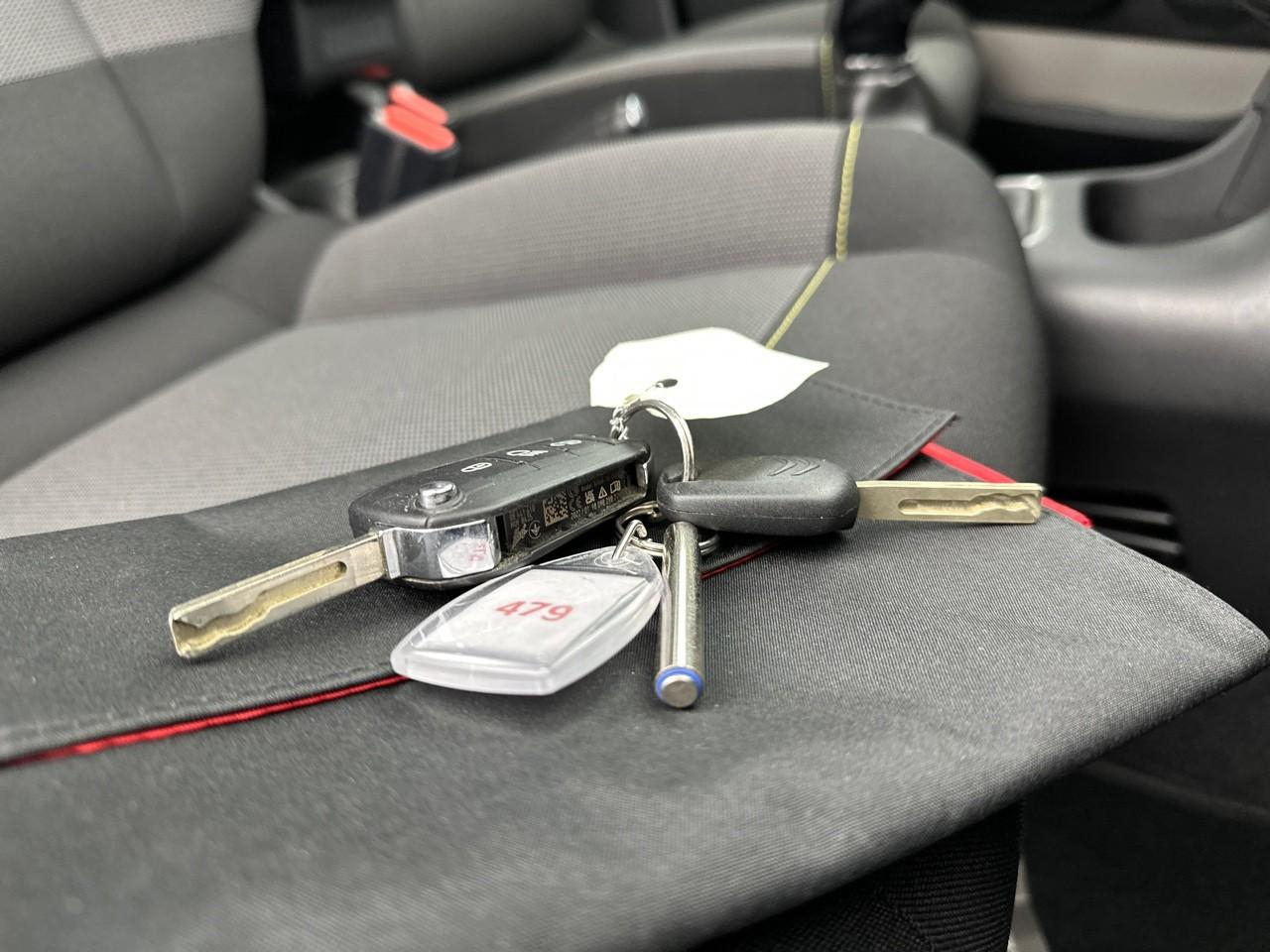 Citroën C3 puretech 83 s&s bvm5 shine — photo 29