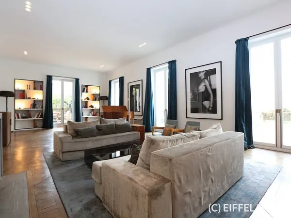 Appartement 5 pièces 191 m²