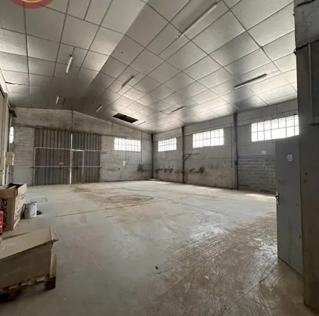 Bureaux 1 pièce 585 m²