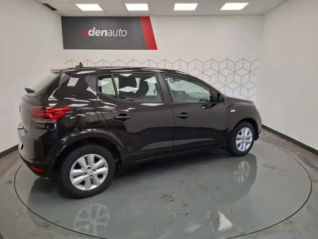 Dacia Sandero sce 65 - 22 — photo 11