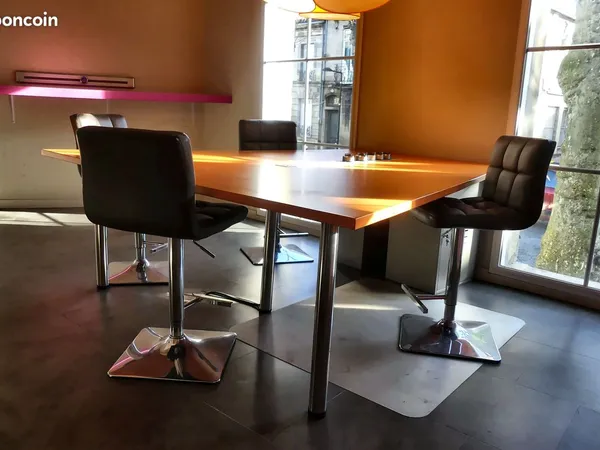 Poste de coworking en open space - Bordeaux Judaïque
