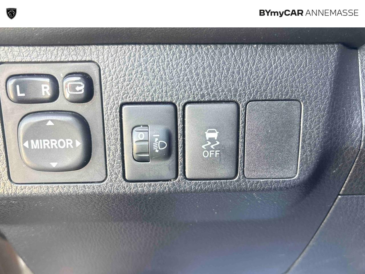 Toyota Rav4 124 d-4d 2wd life — photo 23
