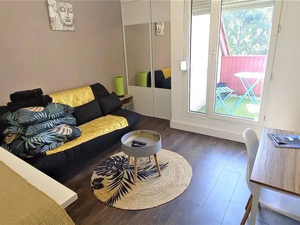 Charmant Studio meublé 23m² - Terrasse, Piscine & Parking - 52 Rue Clément Ader