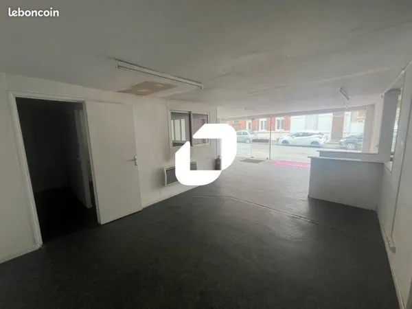 Local commercial 245 m²