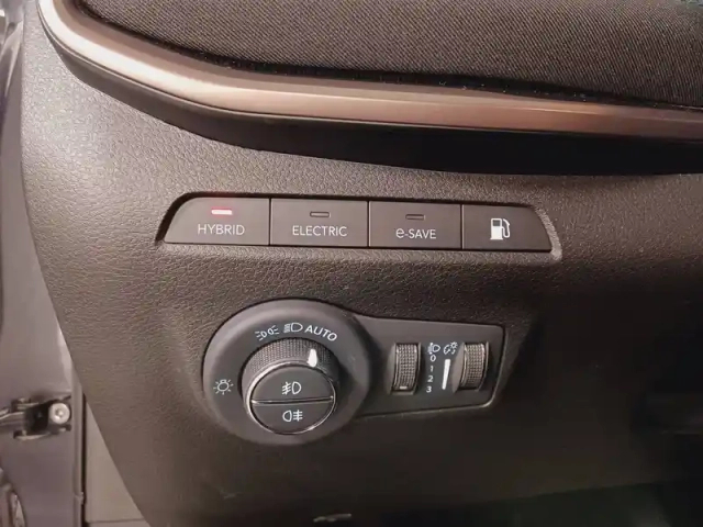 Jeep Compass 1.3 phev t4 240 ch 4xe eawd — photo 26
