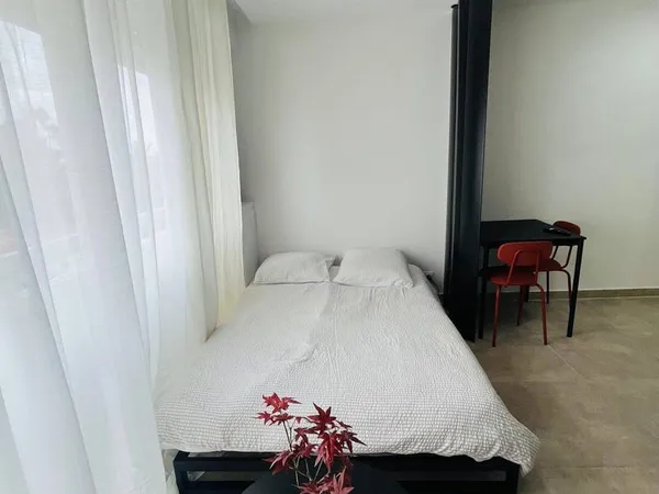 Studio 1 pièce 20 m²