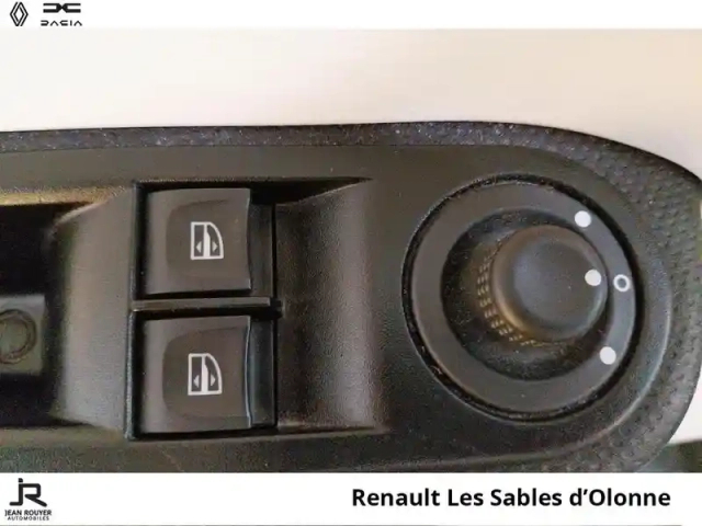 Renault Twingo 1.0 sce 65ch equilibre — photo 29