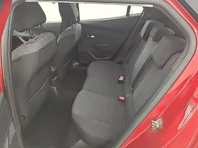 Peugeot 2008 puretech 130 s&amp;s bvm6 — photo 38