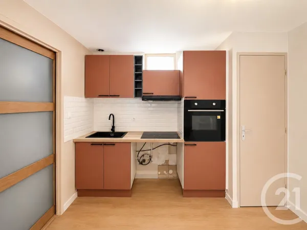 Studio 1 pièce 24 m²