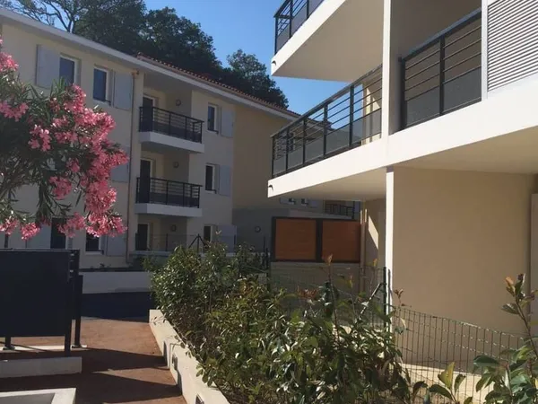 Parking 12 m²