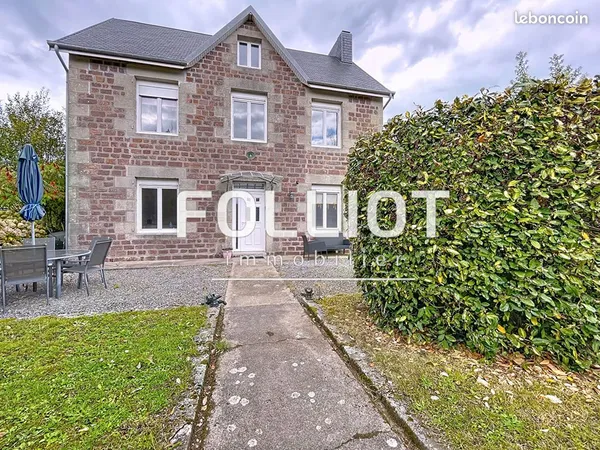 Maison 11 pièces 215 m²