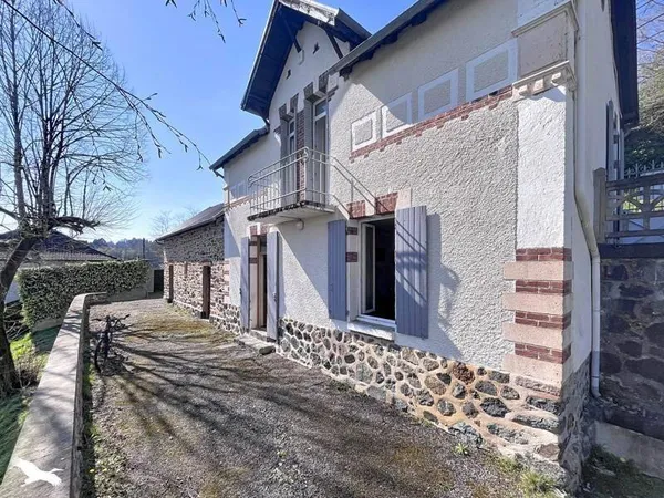 Maison 8 pièces 176 m²