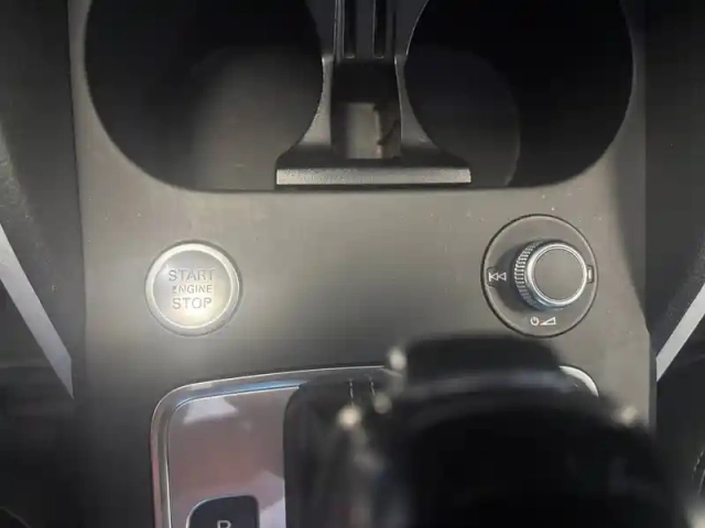 Audi Q2 35 tfsi 150 s tronic 7 — photo 71
