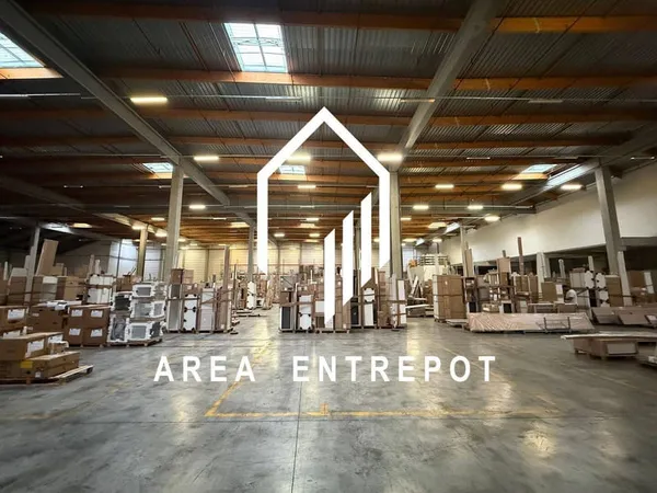 Entrepôt 6603 m²