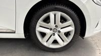 Renault Clio 1.6 E-Tech 140ch Business -21 — photo 20