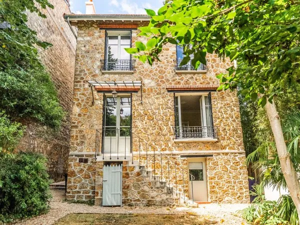 Boulogne Nord - Dupanloup - Maison de charme avec jardin au sein d'une voie privée. .