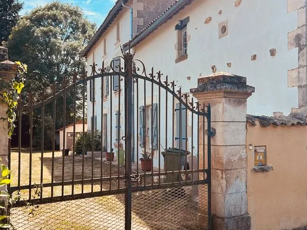 Maison à saisir