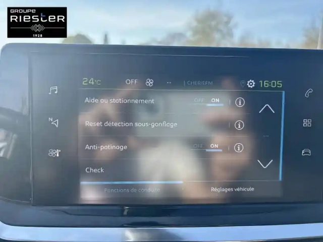 Peugeot 2008 electrique 136 ch — photo 44
