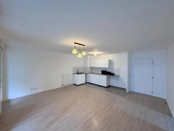 Appartement T4 de 79 m² avec loggia et parkin