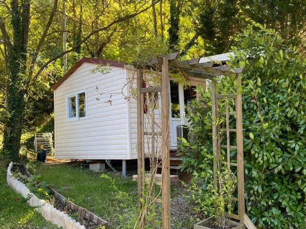 Mobile home dans camping à l'année