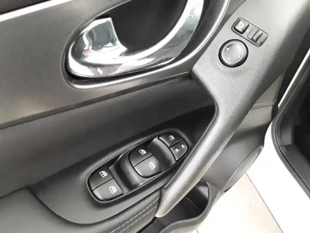 Nissan Qashqai 1.5 dci 115 dct — photo 93