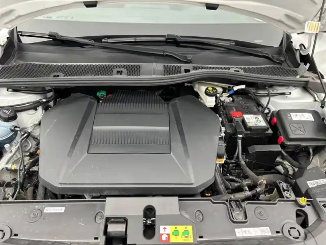 Peugeot 208 electrique 50 kwh 136ch — photo 30
