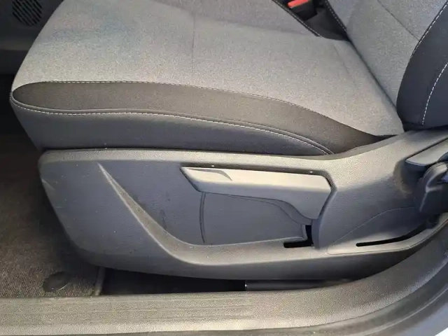 Renault Clio blue dci 100 — photo 11