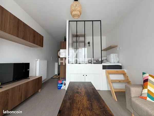 Studio 1 pièce 21 m²