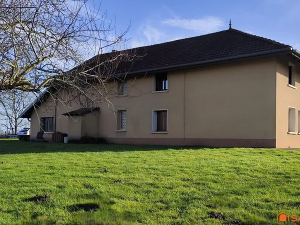 Maison familiale aux beaux volumes