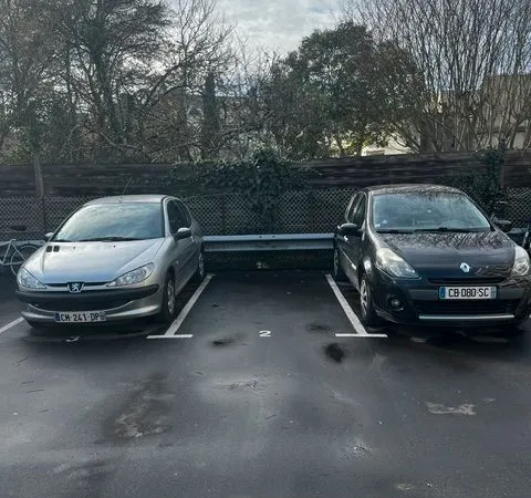 Parking sécurisé à louer - Bordeaux Ornano / Chaban-Delmas