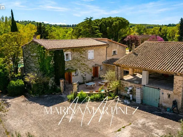 Maison 6 pièces 290 m²