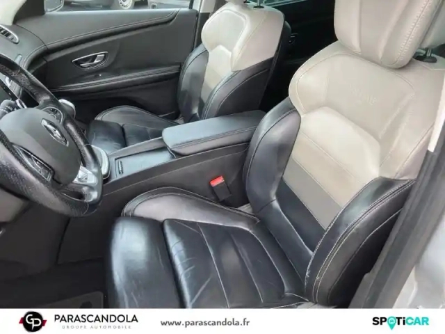 Renault Scenic grand  1.6 dci 160ch energy initiale paris edc 7 places — photo 9
