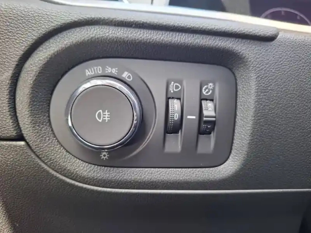 Opel Grandland 1.5 diesel 130 ch bva8 — photo 3